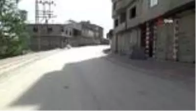 Yüksekova'da sokağa çıkma kısıtlamasının birinci gününde sokaklar bomboş Yüksekova'da sokağa çıkma kısıtlamasının birinci gününde sokaklar bomboş