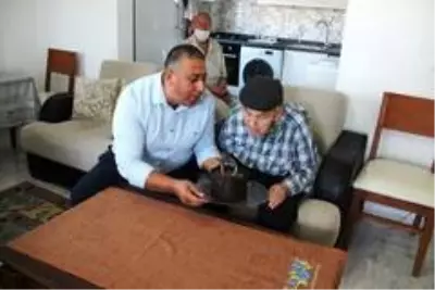 91 yaşındaki Mehmet amcaya Cumhurbaşkanı Erdoğan'dan sürpriz doğum günü 91 yaşındaki Mehmet amcaya Cumhurbaşkanı Erdoğan'dan sürpriz doğum günü