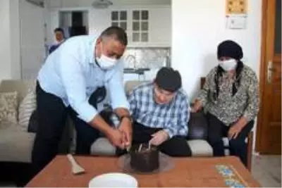 91 yaşındaki Mehmet amcaya Cumhurbaşkanı Erdoğan'dan sürpriz doğum günü 91 yaşındaki Mehmet amcaya Cumhurbaşkanı Erdoğan'dan sürpriz doğum günü