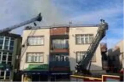 Amasya'da binanın terasında yangın Amasya'da binanın terasında yangın