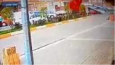 ARDAHAN Doğu'da fırtına ağaçları, direkleri devirdi, çatıları uçurdu ARDAHAN Doğu'da fırtına ağaçları, direkleri devirdi, çatıları uçurdu