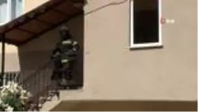 Bayram tatili için köye giden ailenin evinde yangın çıktı Bayram tatili için köye giden ailenin evinde yangın çıktı