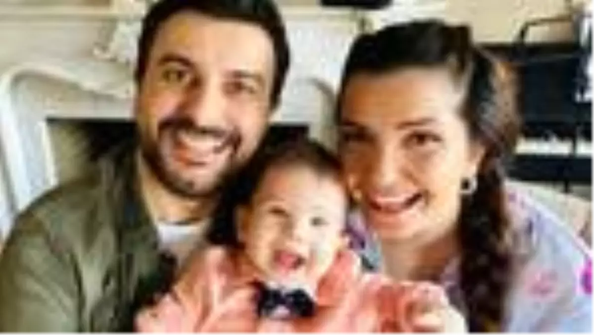 Gökhan Tepe, oğlu Denizhan'ın yüzünü ilk kez gösterdi