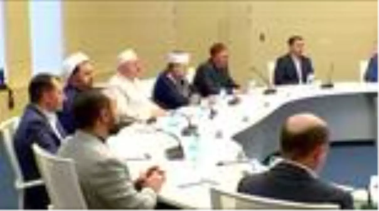 Gürcistan Başbakanı Gakharia, Müslümanların Ramazan Bayramı'nı kutladı