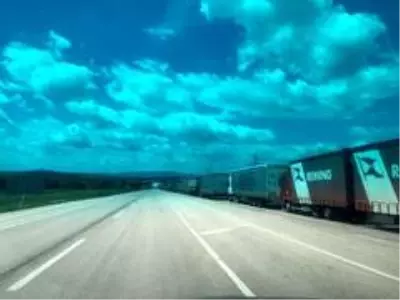 Hamzabeyli Sınır Kapısı'nda 2 kilometre tır kuyruğu