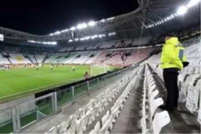 İtalya'da başlama vuruşu polemiği! İtalya'da başlama vuruşu polemiği!
