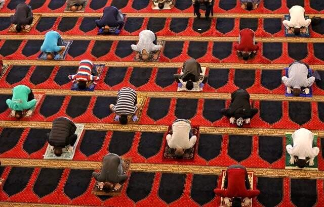 Koronavirüs salgınına karşı alınan sosyal mesafeli çözümler Koronavirüs salgınına karşı alınan sosyal mesafeli çözümler