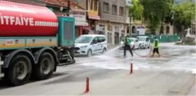 Kütahya'nın cadde ve sokakları dezenfekte edildi Kütahya'nın cadde ve sokakları dezenfekte edildi