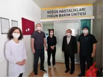 Rektör Çufalı, bayramda hastaneyi ziyaret etti