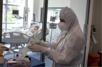 Son Dakika: Türkiye'de 25 Mayıs günü koronavirüs nedeniyle 29 kişi hayatını kaybetti, 987 yeni vaka tespit edildi Son Dakika: Türkiye'de 25 Mayıs günü koronavirüs nedeniyle 29 kişi hayatını kaybetti, 987 yeni vaka tespit edildi
