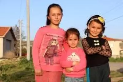 Şuhut'ta okulunu ve öğrencilerini özleyen Mehmet öğretmenden anlamlı film