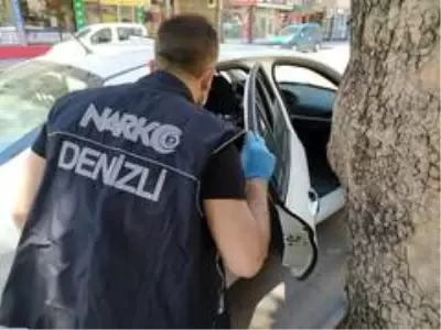Uyuşturucu ve tüfeği yakalatacağını anlayınca yaya olarak kaçmaya çalıştı