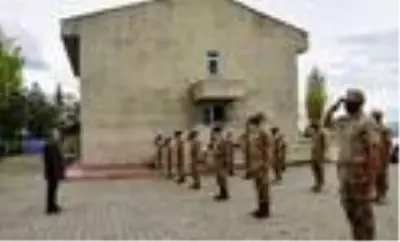 Ağrı Valisi Süleyman Elban Mehmetçik ve polisin bayramını kutladı