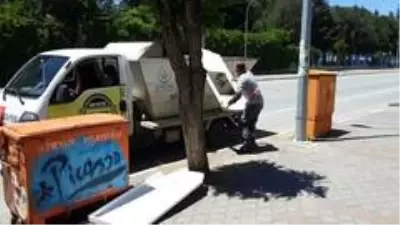 Altıeylül Belediyesi bayramda boş durmadı Altıeylül Belediyesi bayramda boş durmadı