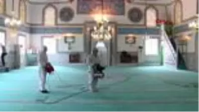 ANKARA Başkentte cemaatle namaz öncesi camiler dezenfekte edildi