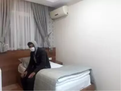 Ankara'dan Çorum'a yürüyen mültecilere başkan sahip çıktı Ankara'dan Çorum'a yürüyen mültecilere başkan sahip çıktı
