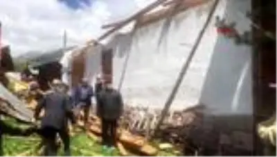ARTVİN Rüzgar çatıları uçurdu, ahır ve samanlıklar hasar gördü ARTVİN Rüzgar çatıları uçurdu, ahır ve samanlıklar hasar gördü
