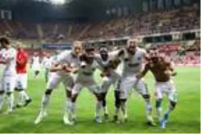 Aytemiz Alanyaspor'un savunma farkı