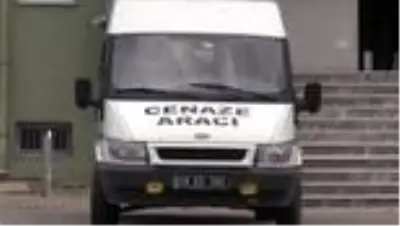 Çaldıkları cenaze aracıyla uyuşturucu taşıyan 3 şüpheli yakalandı Çaldıkları cenaze aracıyla uyuşturucu taşıyan 3 şüpheli yakalandı