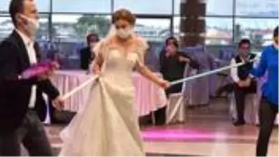 Bilim Kurulu Üyesi Özkan: Tedbirlere uyulursa düğün salonları 11 Temmuz'dan sonra açılır Bilim Kurulu Üyesi Özkan: Tedbirlere uyulursa düğün salonları 11 Temmuz'dan sonra açılır