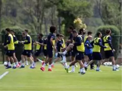 Fenerbahçe, Riva'da kampa girdi Fenerbahçe, Riva'da kampa girdi