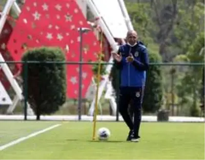 Fenerbahçe, Riva'da kampa girdi Fenerbahçe, Riva'da kampa girdi