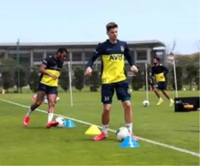 Fenerbahçe, Riva'da kampa girdi Fenerbahçe, Riva'da kampa girdi