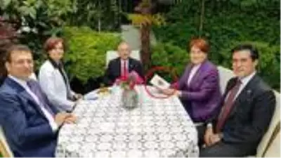 Meral Akşener ile Kemal Kılıçdaroğlu'nun buluşmasında gündem olan kitabın kime ait olduğu ortaya çıktı Meral Akşener ile Kemal Kılıçdaroğlu'nun buluşmasında gündem olan kitabın kime ait olduğu ortaya çıktı