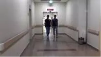 Tek yumurta ikizi doktorlar Kovid 19'a karşı birlikte mücadele veriyor Tek yumurta ikizi doktorlar Kovid 19'a karşı birlikte mücadele veriyor