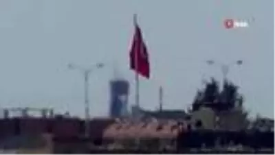 Terörden temizlenen Telabyad'a Türk bayrakları asıldı Terörden temizlenen Telabyad'a Türk bayrakları asıldı