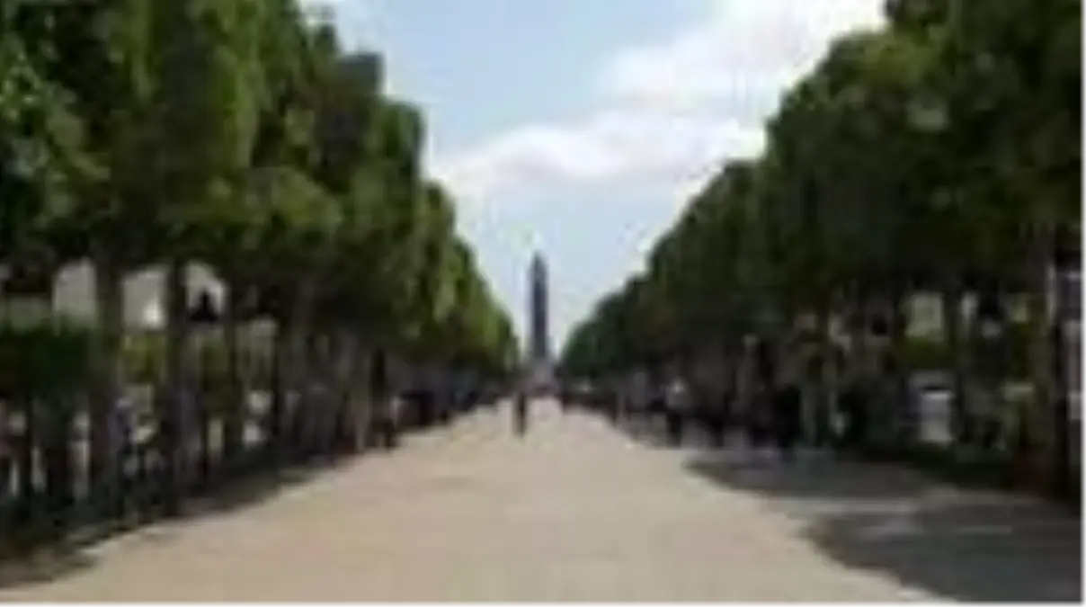 Tunus'ta hayat normalleşiyor