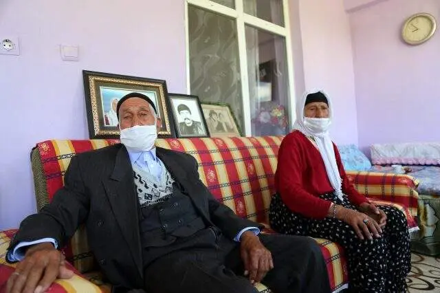 Türkiye'yi gülümseten çifte sözünü tuttular, kahve içmeye gittiler Türkiye'yi gülümseten çifte sözünü tuttular, kahve içmeye gittiler