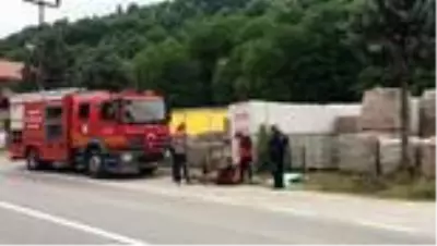 Yağmur suyu kanalına düşen kaz ve yavruları itfaiye ekiplerince kurtarıldı