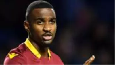 23 yaşındaki futbolcu Christian Mbulu, evinde ölü bulundu