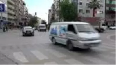 4 günlük kısıtlama sonrası vatandaşlar cadde ve sokaklara akın etti