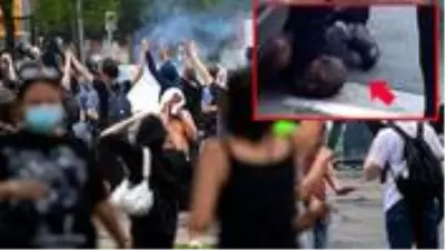 ABD'de 'siyahi ırkçılık' bitmiyor! Skandal görüntü sonrası sokaklara dökülen halk polisle çatışıyor ABD'de 'siyahi ırkçılık' bitmiyor! Skandal görüntü sonrası sokaklara dökülen halk polisle çatışıyor