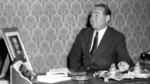Adnan Menderes kimdir? Adnan Menderes neden idam edildi? Adnan Menderes mesleği nedir? Adnan Menderes hayatı ve biyografisi!