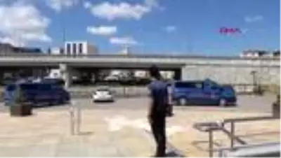 Antalya Soğuk hava deposunda kavga: 4 yaralı, 6 gözaltı Antalya Soğuk hava deposunda kavga: 4 yaralı, 6 gözaltı