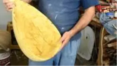 Batmanlı usta, ayda 15 adet bağlama yapıp tanesini 4 bin TL'ye varan fiyatlarla satıyor Batmanlı usta, ayda 15 adet bağlama yapıp tanesini 4 bin TL'ye varan fiyatlarla satıyor