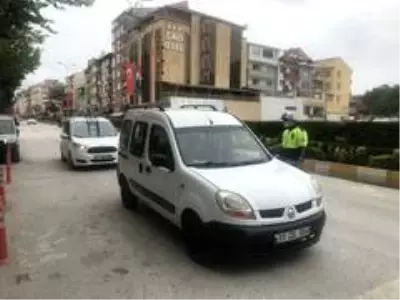 Bozüyük'te yasağa uymayan 162 kişiye idari para cezası uygulandı Bozüyük'te yasağa uymayan 162 kişiye idari para cezası uygulandı