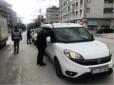 Bozüyük'te yasağa uymayan 162 kişiye idari para cezası uygulandı Bozüyük'te yasağa uymayan 162 kişiye idari para cezası uygulandı