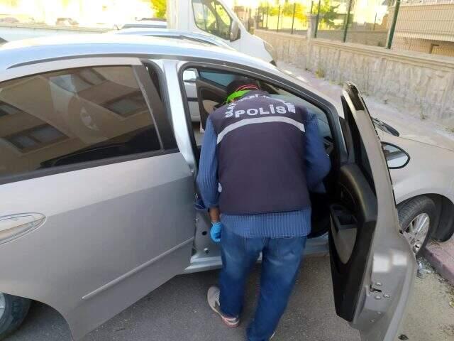 Cezaevinden izinli çıkan kişi, boşanma aşamasındaki eşini tüfekle bacaklarından vurdu