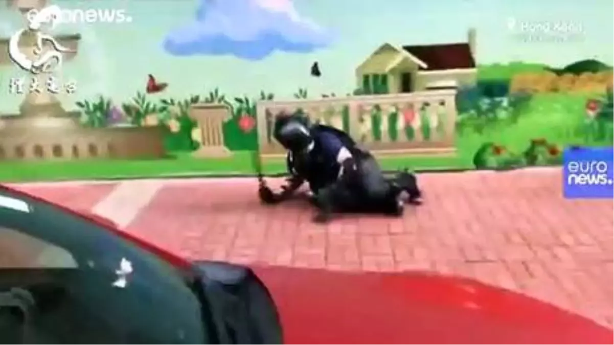 Çin'in milli marşa saygısızlığı suç kapsamına alma teklifi Hong Kongluları sokağa döktü