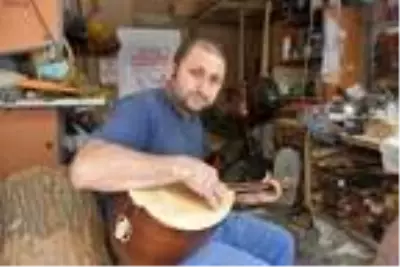 Bölgede bu işi yapan tek kişi! Ayda 15 tane yapıp tanesini 4 bin TL'ye satıyor Bölgede bu işi yapan tek kişi! Ayda 15 tane yapıp tanesini 4 bin TL'ye satıyor