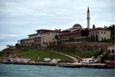 Demokrasi ve Özgürlükler Adası ilk kez görüntülendi Demokrasi ve Özgürlükler Adası ilk kez görüntülendi
