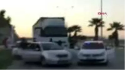 DENİZLİ TIR’ın dorsesinde taşınan otomobille uyuşturucu sevkiyatına 4 tutuklama