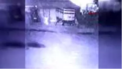 EDİRNE Köy muhtarının deposu kundaklandı EDİRNE Köy muhtarının deposu kundaklandı