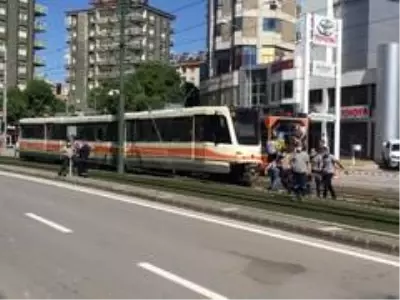 Gaziantep'te tramvay raydan çıktı Gaziantep'te tramvay raydan çıktı
