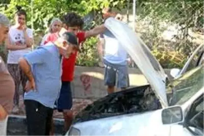 İki hafta önce aldığı otomobil, kontağı çevirmesiyle alev aldı İki hafta önce aldığı otomobil, kontağı çevirmesiyle alev aldı