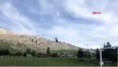 KAHRAMANMARAŞ Yayladan alınan çoban, ambulans helikopterle hastaneye götürüldü KAHRAMANMARAŞ Yayladan alınan çoban, ambulans helikopterle hastaneye götürüldü